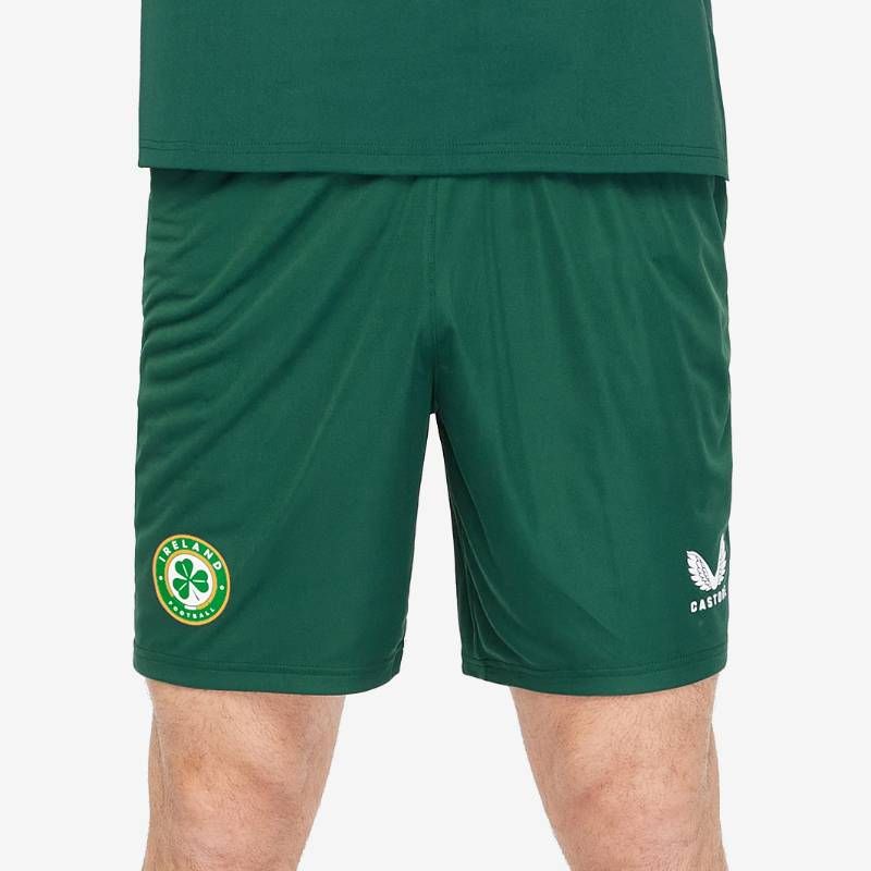 【送料無料・匿名配送】Castore カストーレ アイルランド代表 2023 公式 トレーニング ショーツ 深緑 新品 正規品 日本未発売 選手着用