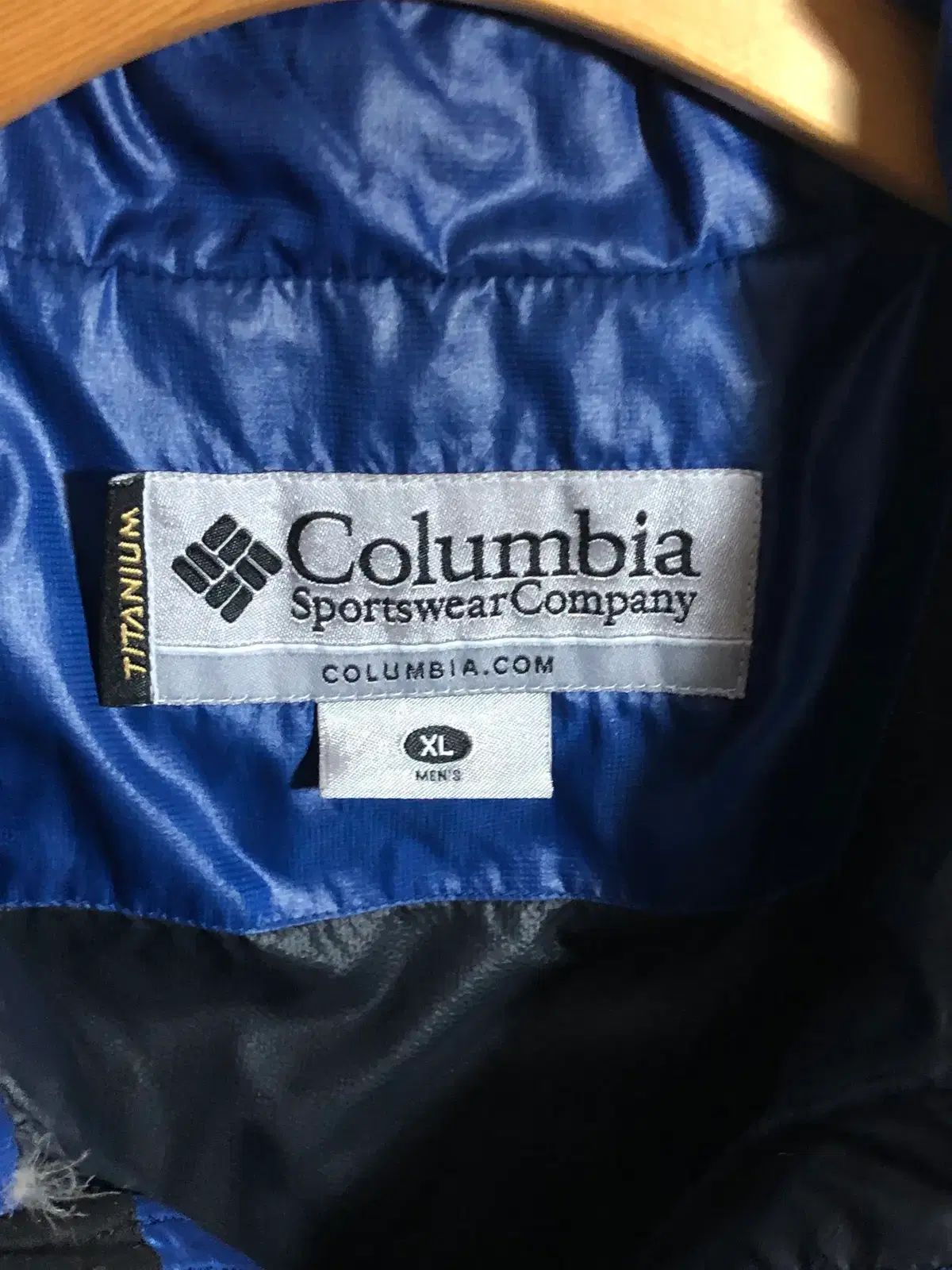 Columbia（ダウンジャケット コロンビア チタン ブルー グース ダウン 
