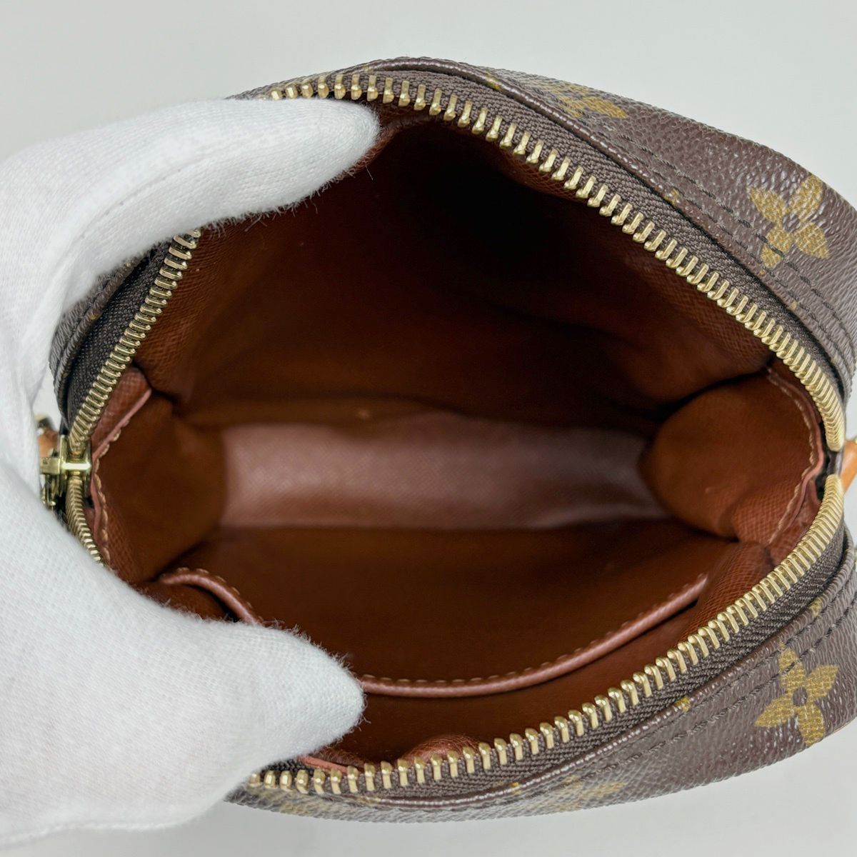ルイ・ヴィトン Louis Vuitton ダヌーブ 斜め掛け ショルダーバッグ 