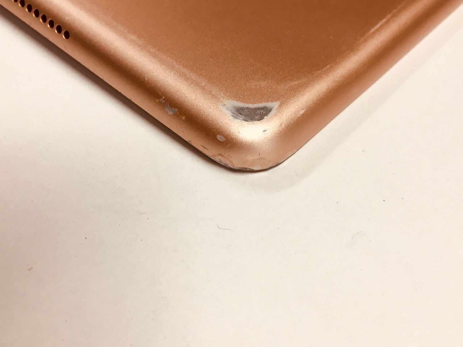 電池89％ Apple iPad 第6世代 Wi-Fiモデル 32Gゴールド【動作確認