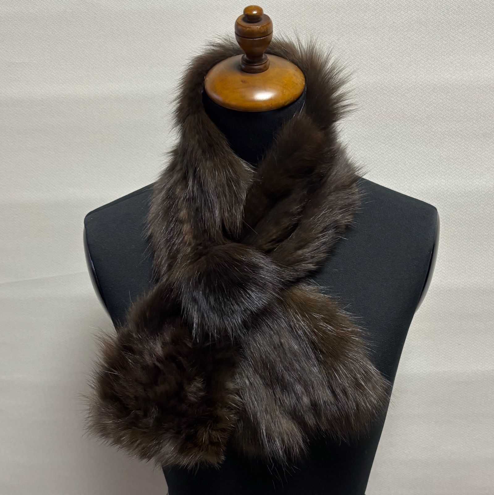 新品】ロシアンセーブルファーマフラー 花付き 編み込み リアルファー