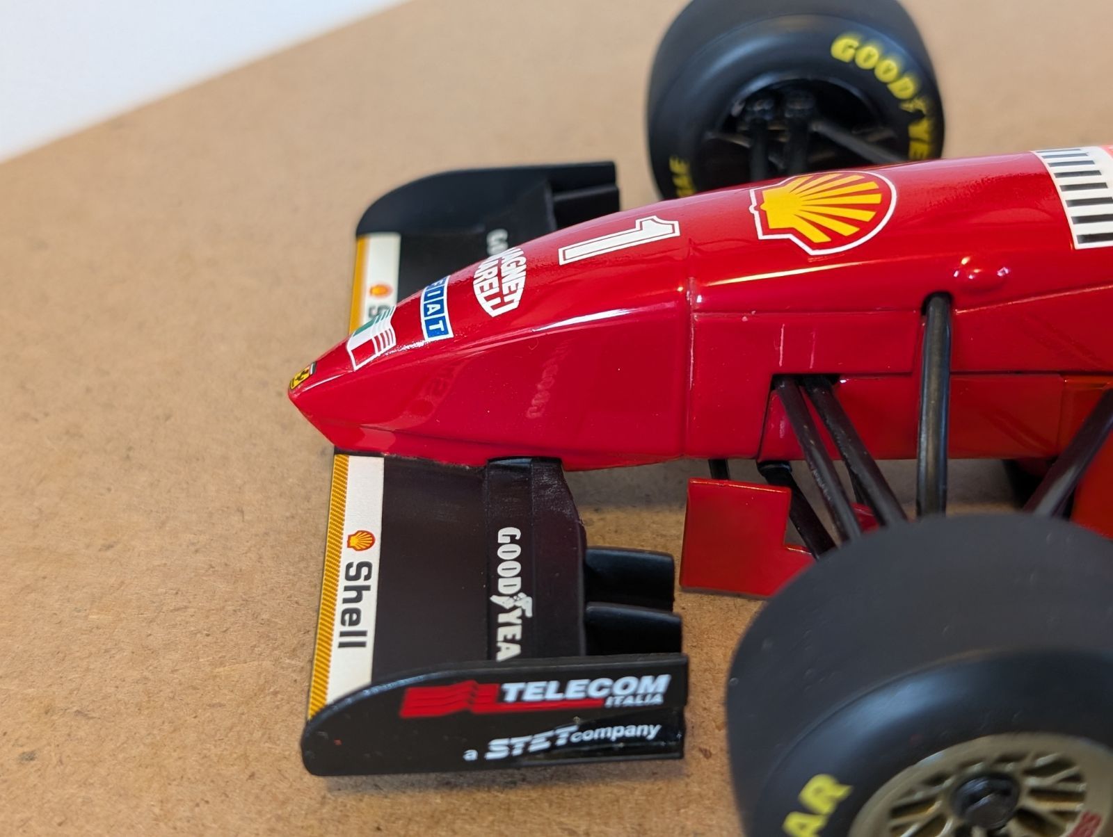 ミニチャンプス 1/18 フェラーリF310 ミハエル・シューマッハ