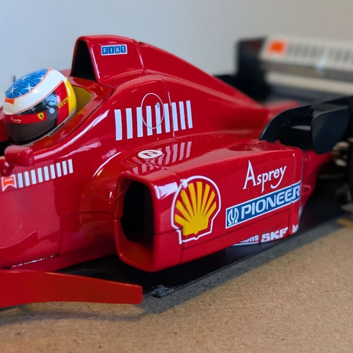 ミニチャンプス 1/18 フェラーリF310 ミハエル・シューマッハ