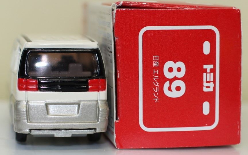 USED トミカ 89 日産 エルグランド 240001033166 - メルカリ