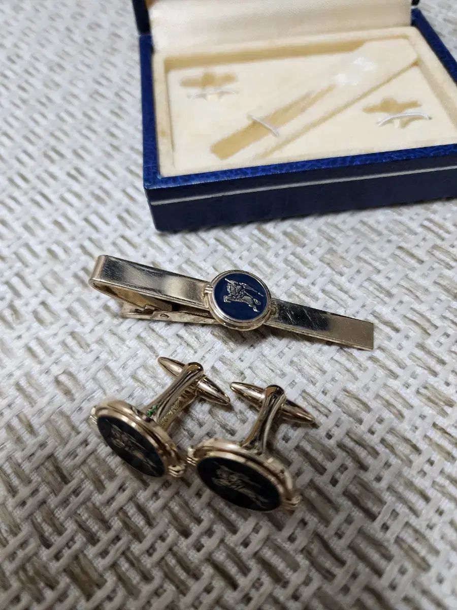 正規品) バーバリー BURBERRY ヴィンテージ カフス ネクタイピン