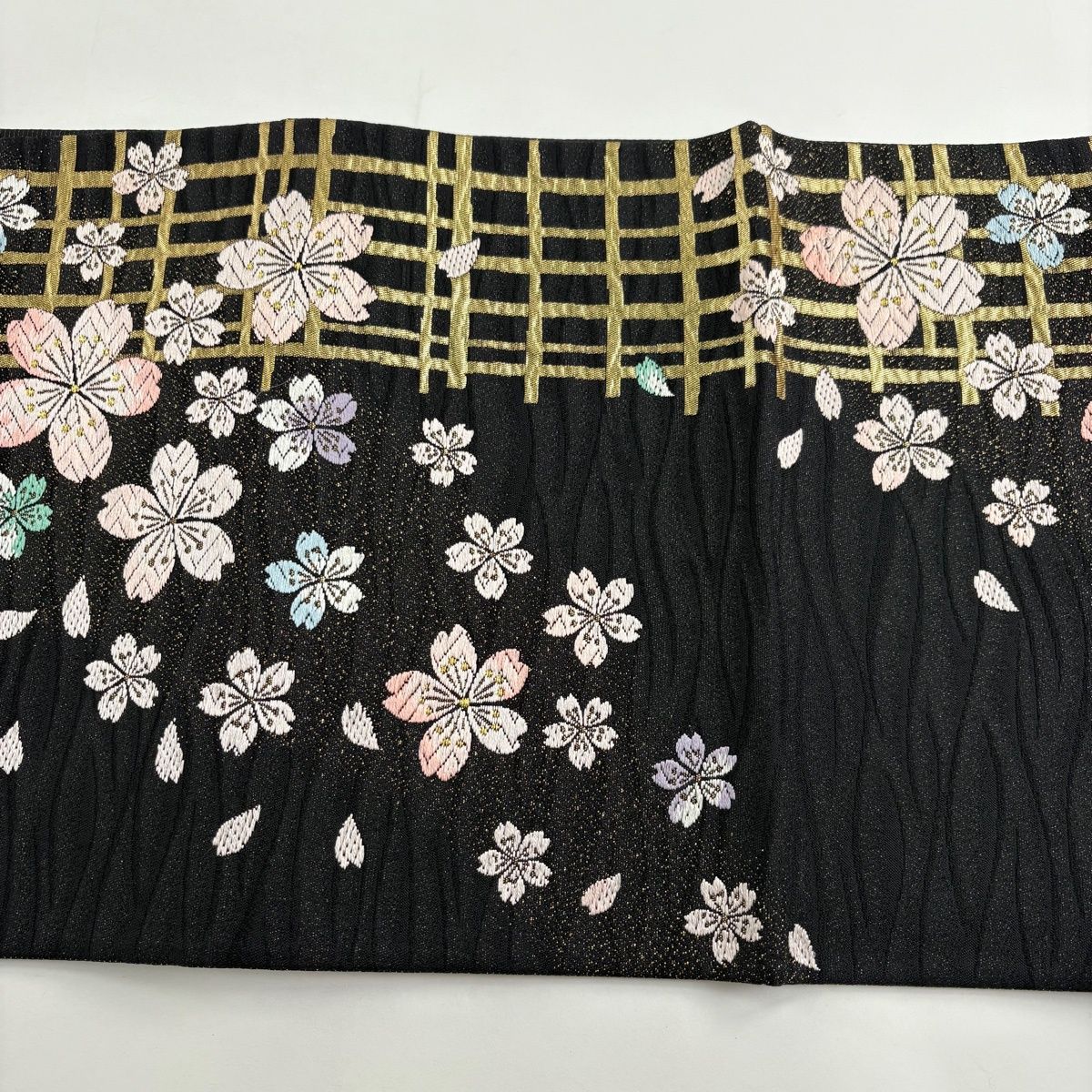 袋帯 秀品 桜 花びら 唐織 箔 黒 六通 正絹 【中古】 - メルカリ