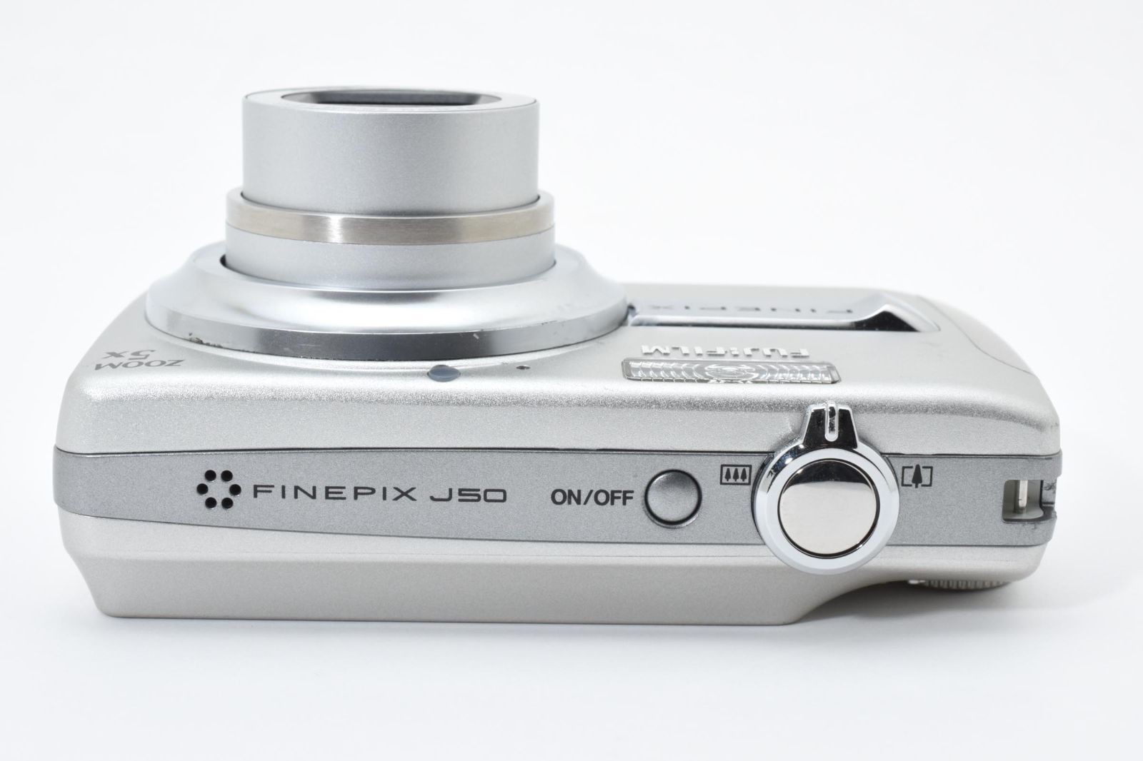 美品・完動品】FUJIFILM FinePix J50 シルバー 動作確認済 820万画素