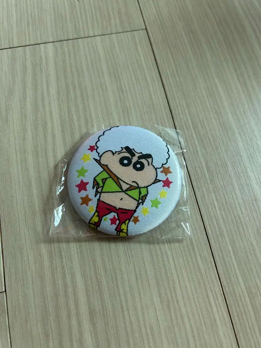 クレヨンしんちゃん クレヨンしんちゃん 缶バッジ 映画 公式 グッズ 