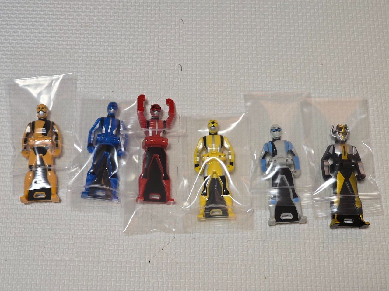 海賊戦隊ゴーカイジャー レンジャーキーセット 特命戦隊ゴーバスターズ