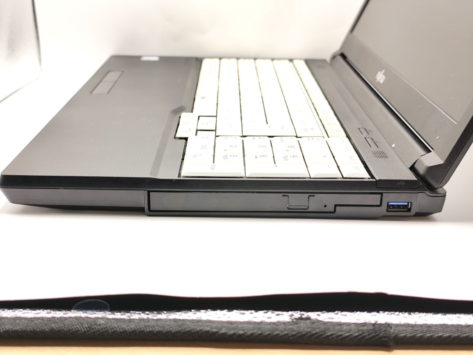 FUJITSU LIFEBOOK A749/A i3-8145U 8GB SSD - メルカリ