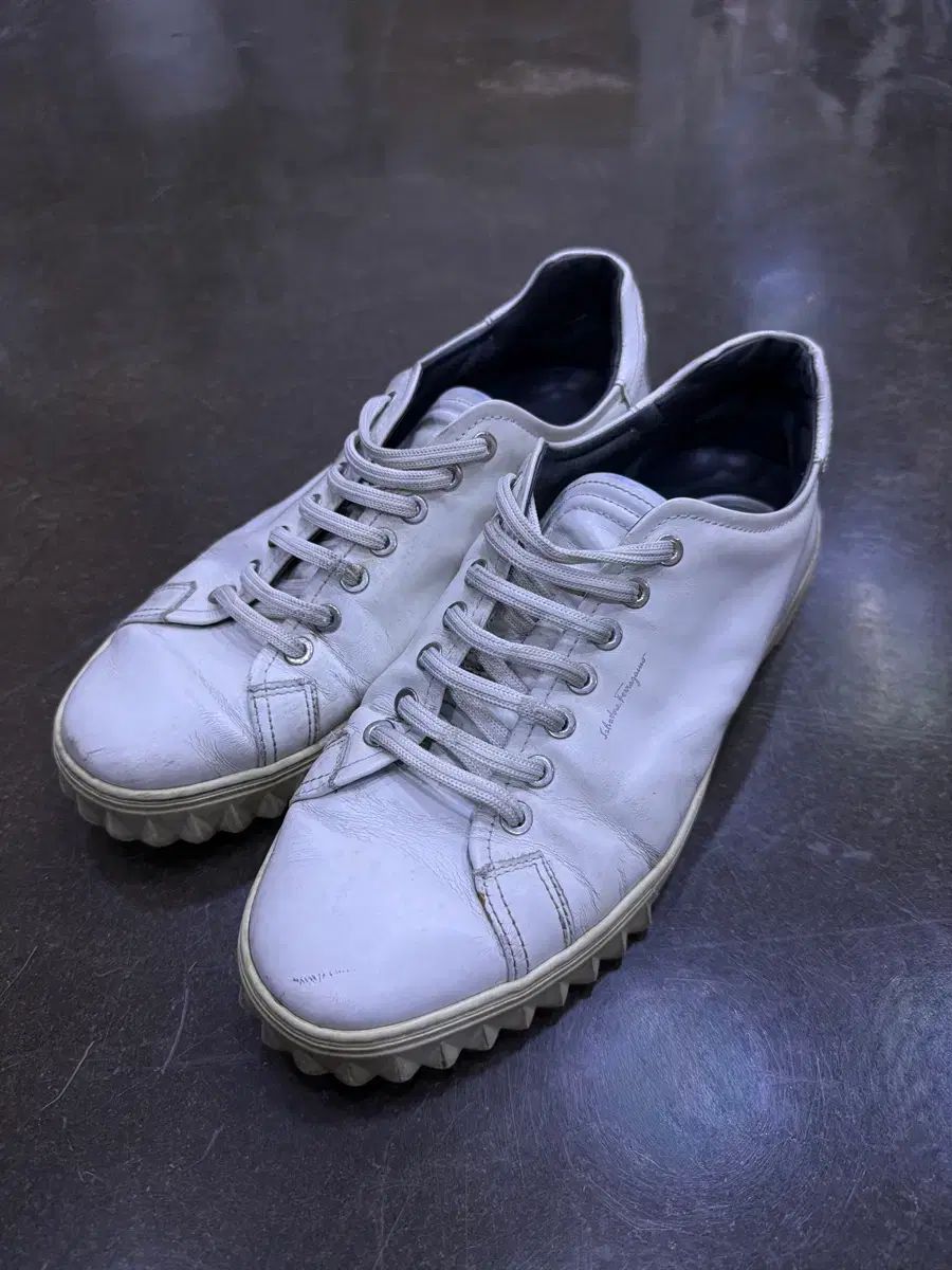 Salvatore Ferragamo サルヴァトーレ・フェラガモ 큐브 白 スニーカー