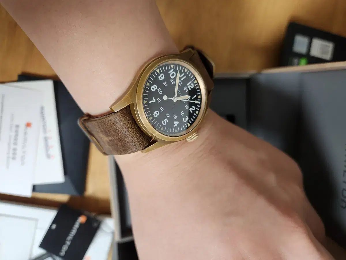 カーキフィールド