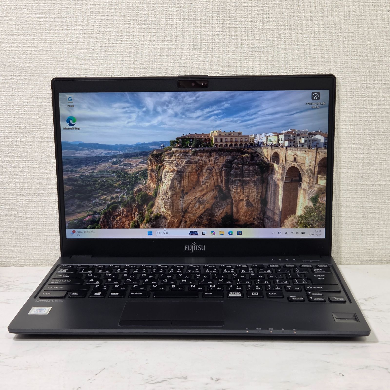 良品】【1週間保証】Fujitsu LIFEBOOK U938/S / Core i5 7300U / 8GB