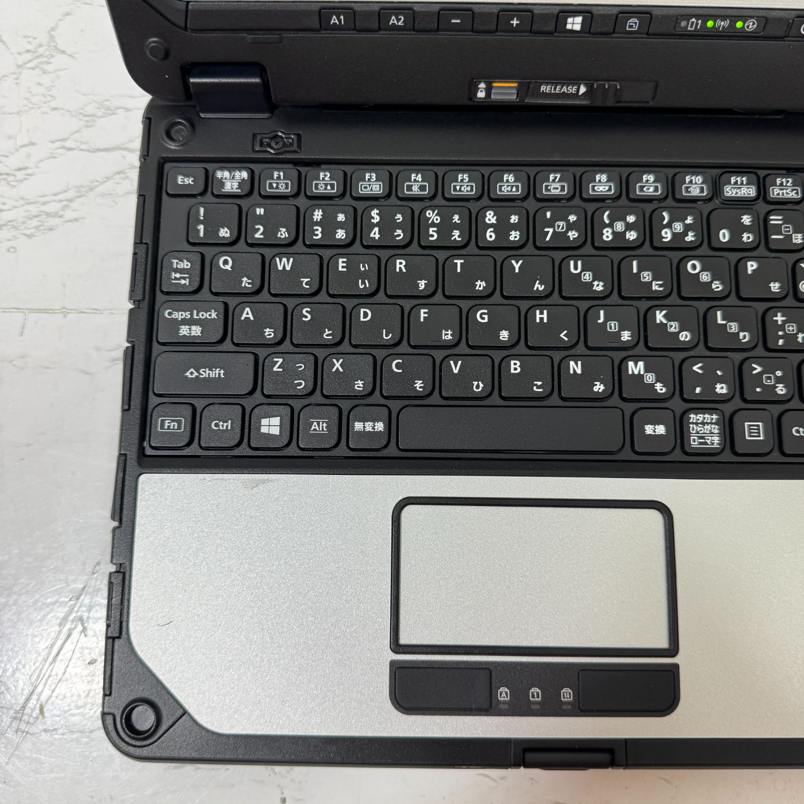 良品】【1週間保証】Panasonic TOUGHBOOK CF-20 / Core i5 7Y57 / 4GB