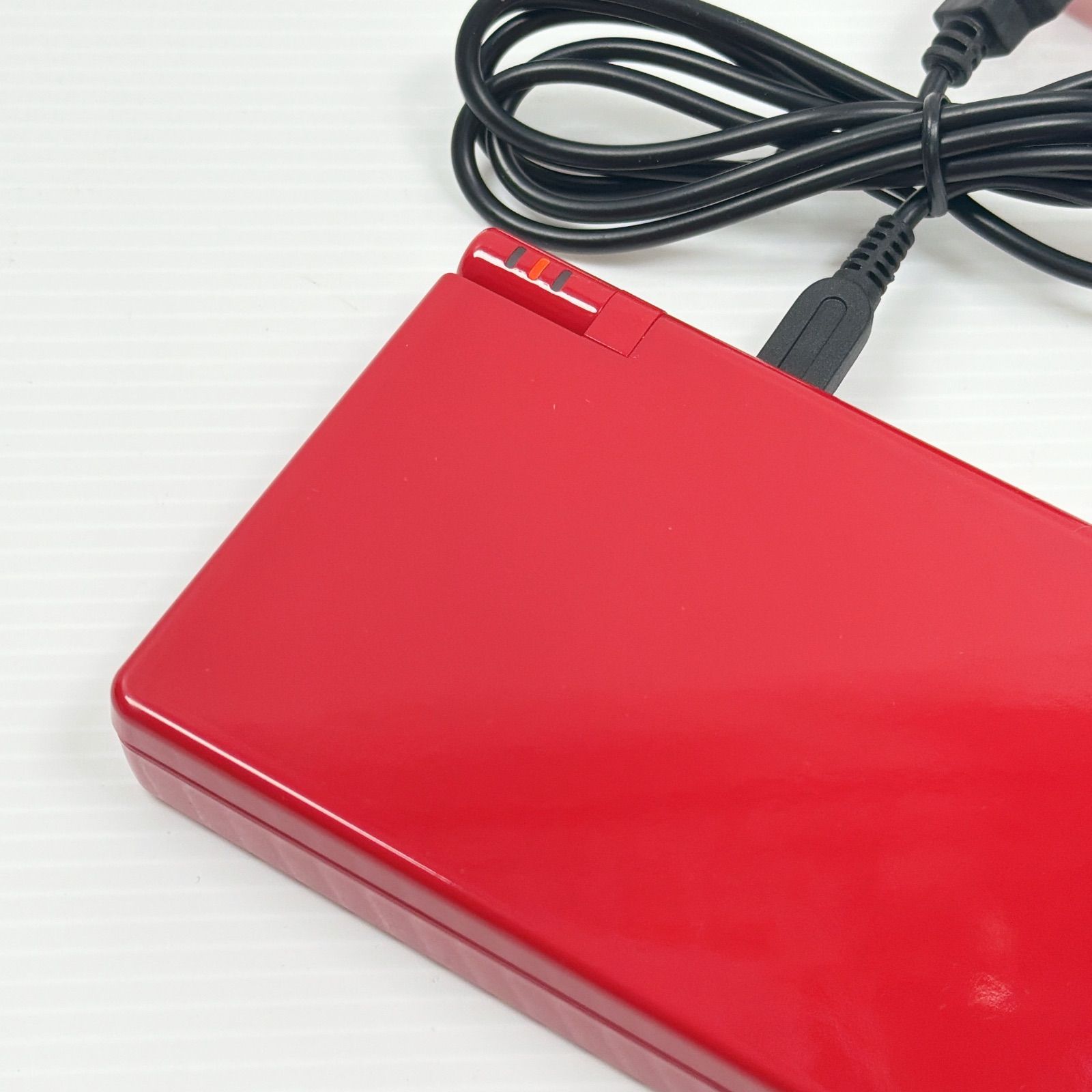 ニンテンドー DSi レッド 外装極美品 遊べるセット 動作確認済み