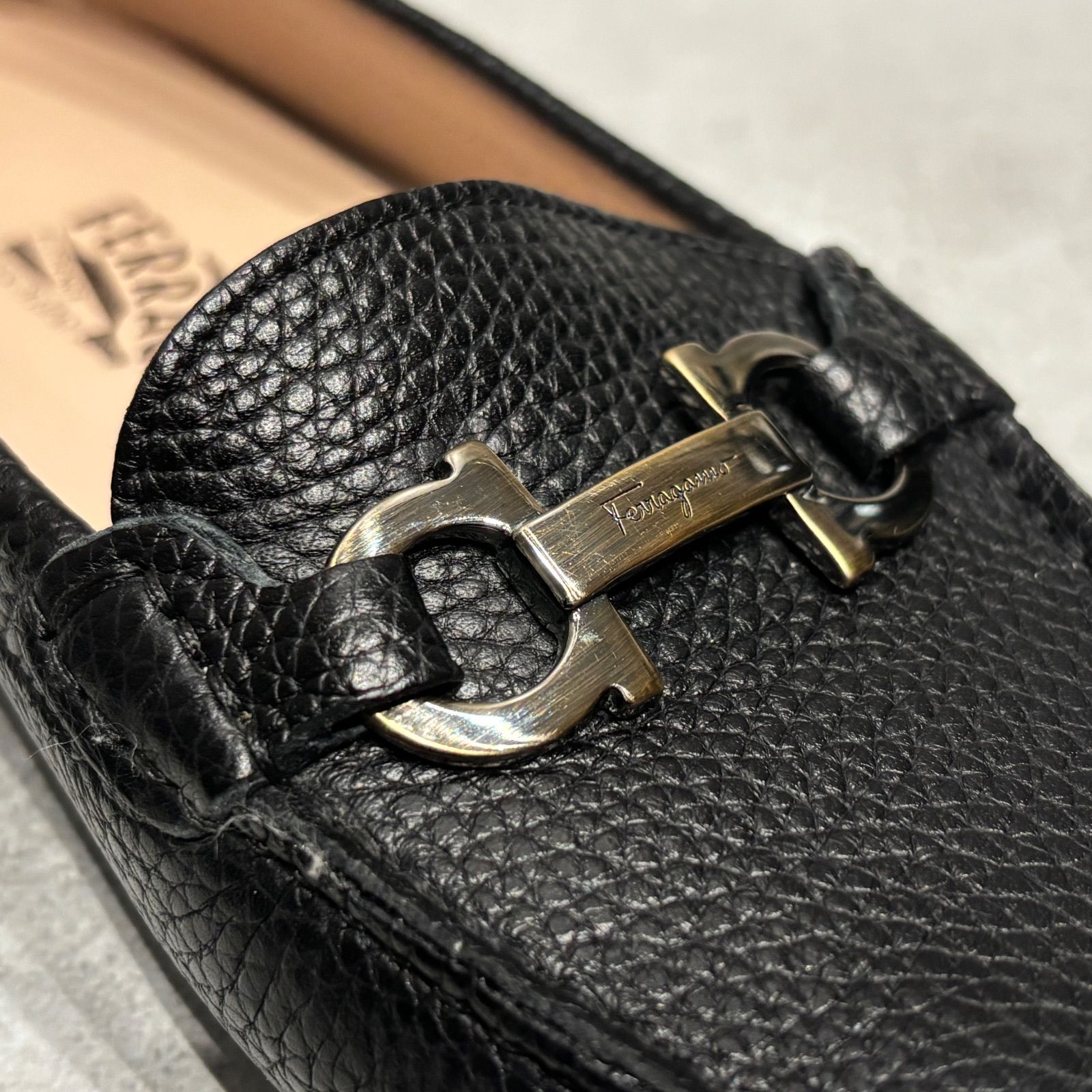 Salvatore Ferragamo サルヴァトーレフェラガモ ガンチーニ ビット