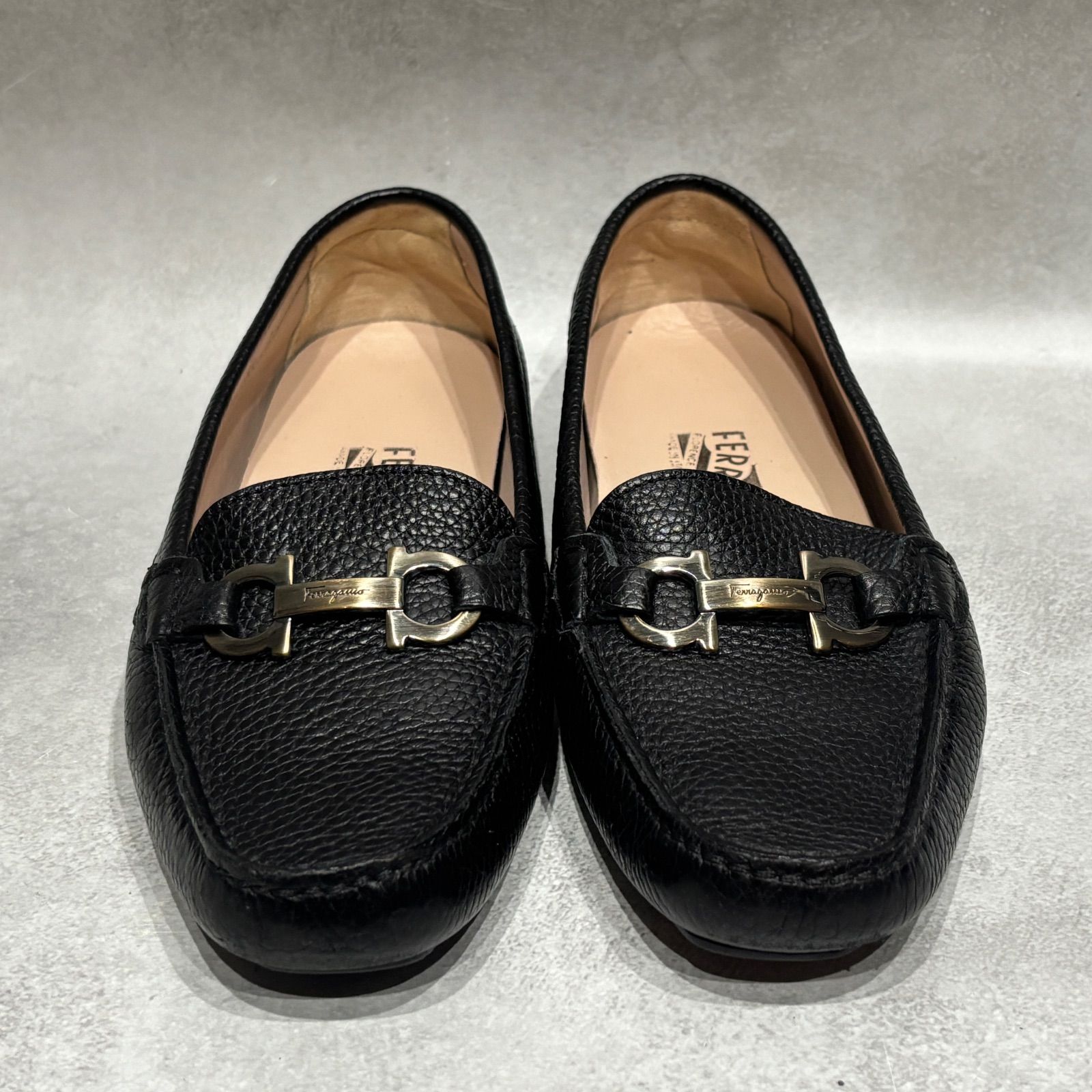 Salvatore Ferragamo サルヴァトーレフェラガモ ガンチーニ ビット