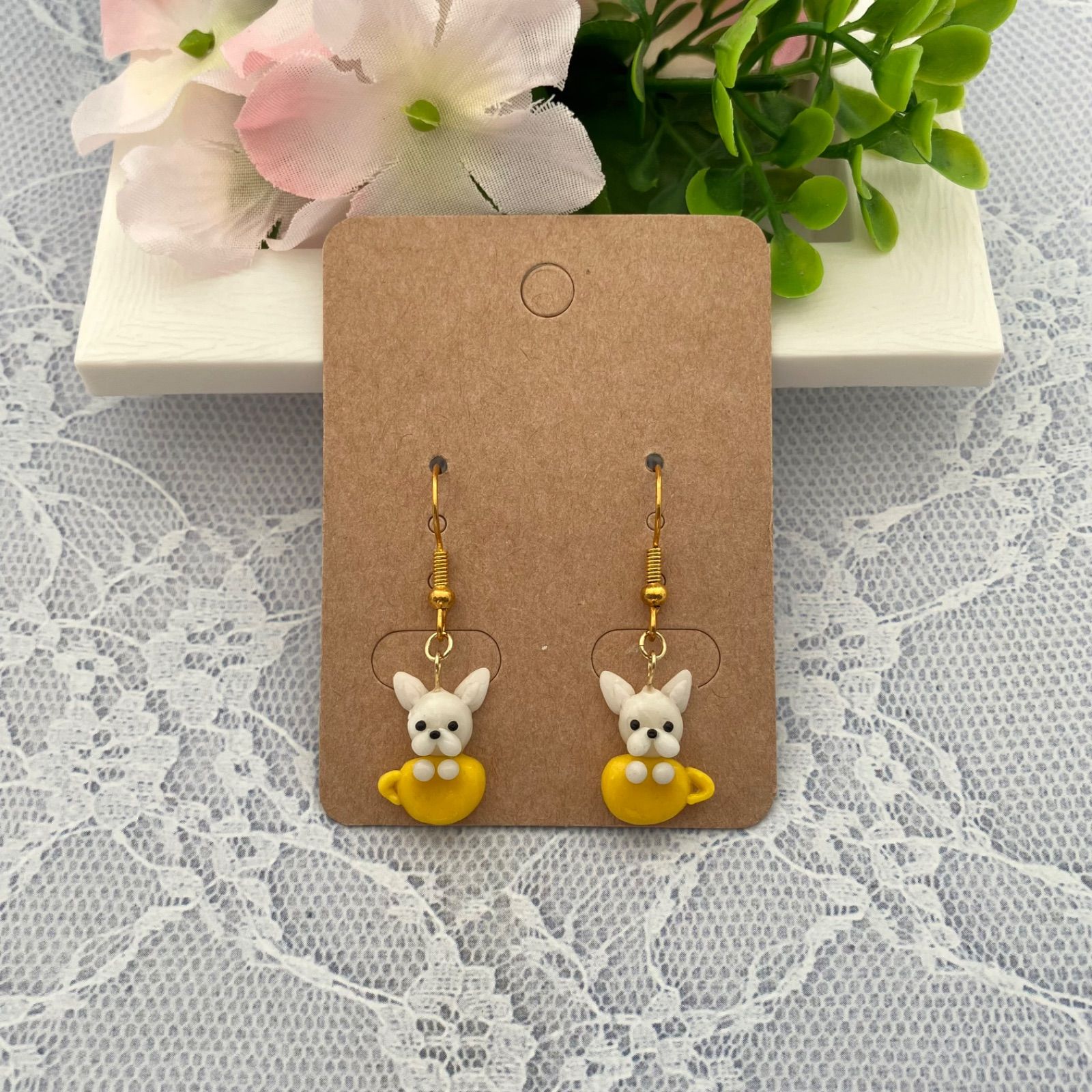 カップinフレブルちゃん꒰ ՞•ﻌ•՞ ꒱ハンドメイドピアス - メルカリ