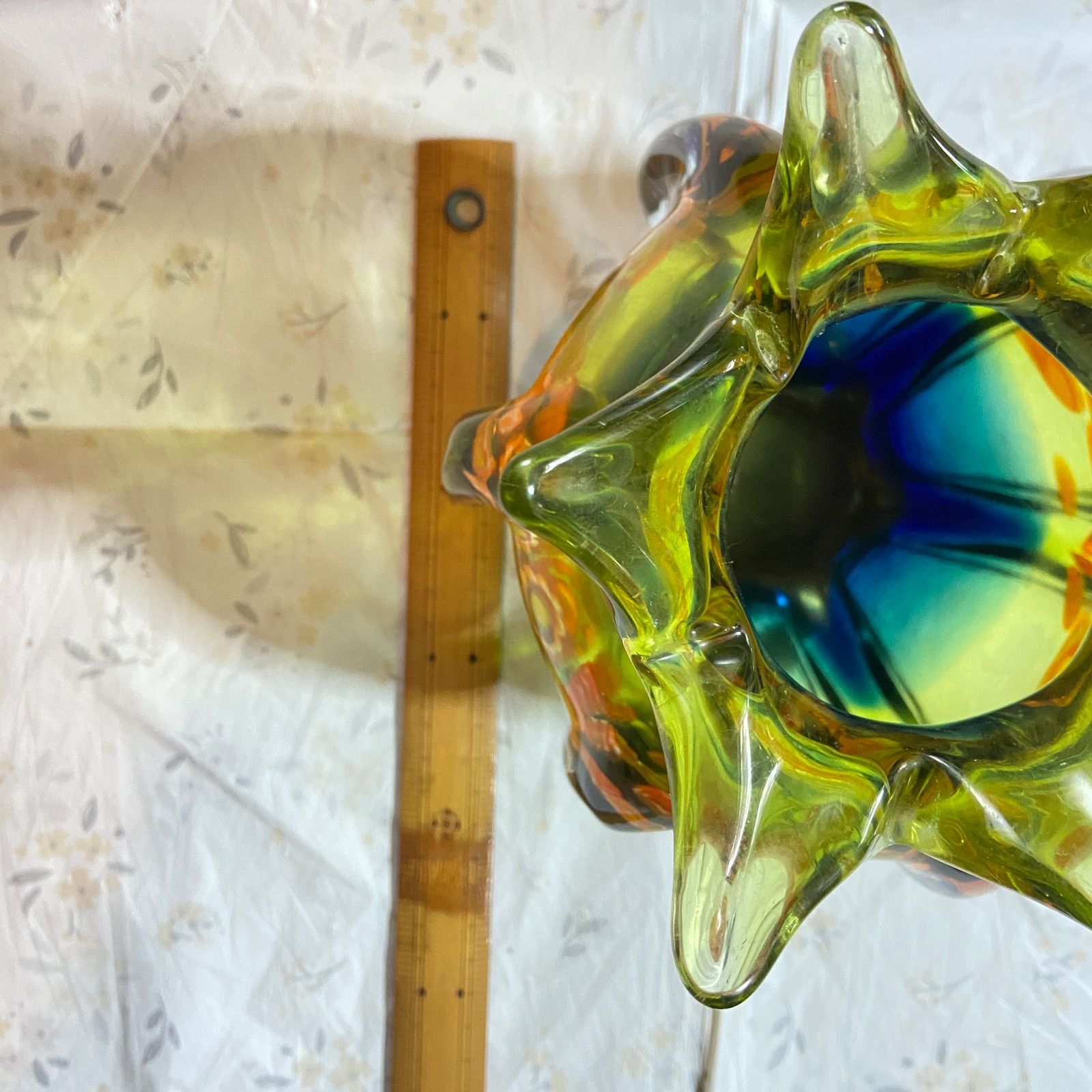 マルティグラス（Multi Glass）製のガラス花瓶（フラワーベース） 昭和