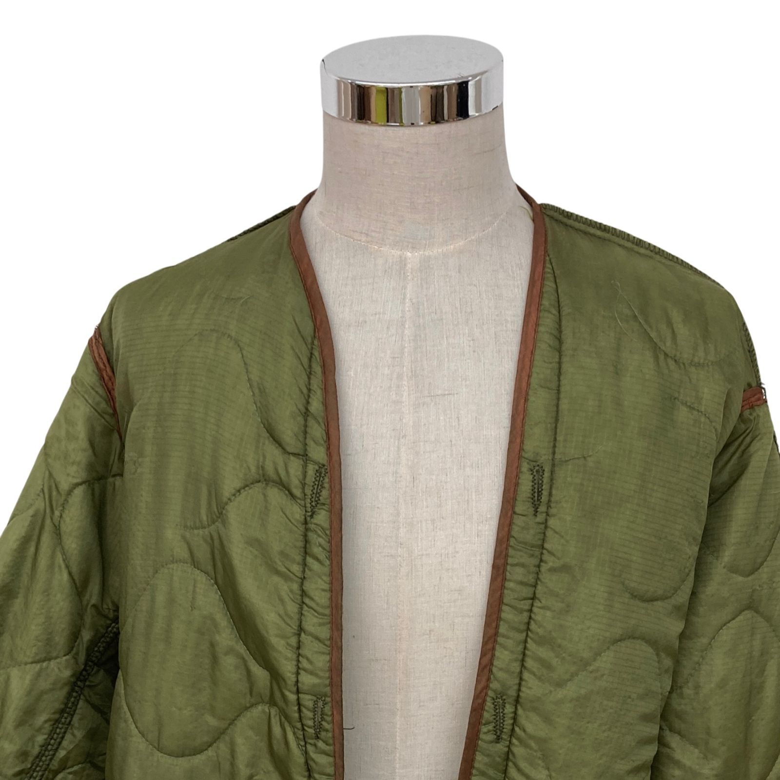 USA製 LAKEVIEW SPORTSWEAR M-65 ライナージャケット ミリタリー オリーブ(メンズ LARGE)中古 古着 X3401 米軍実物 M-65 ライナージャケット キルティングジャケット