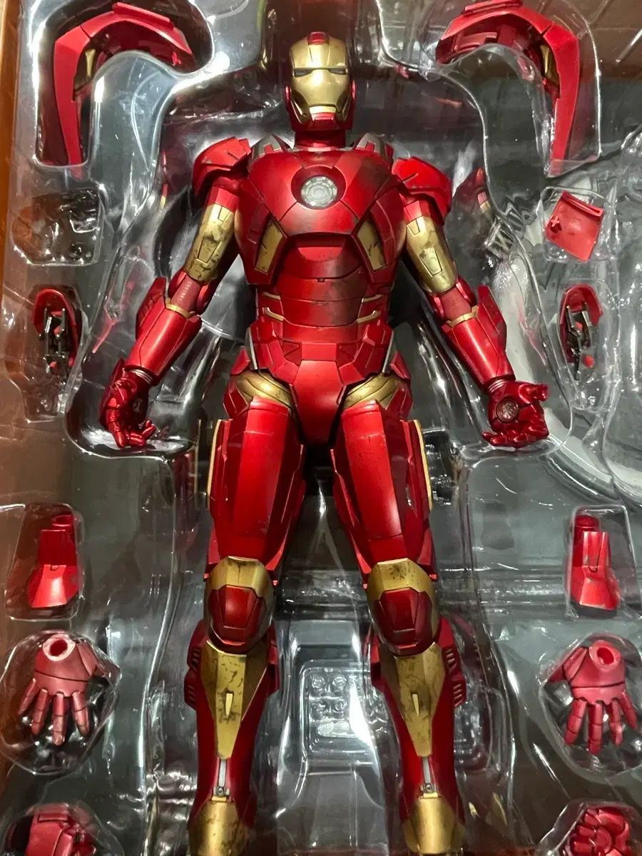 ホットトイズ アイアンマン マークIX (ペッパーポッツなし構成) - メルカリ