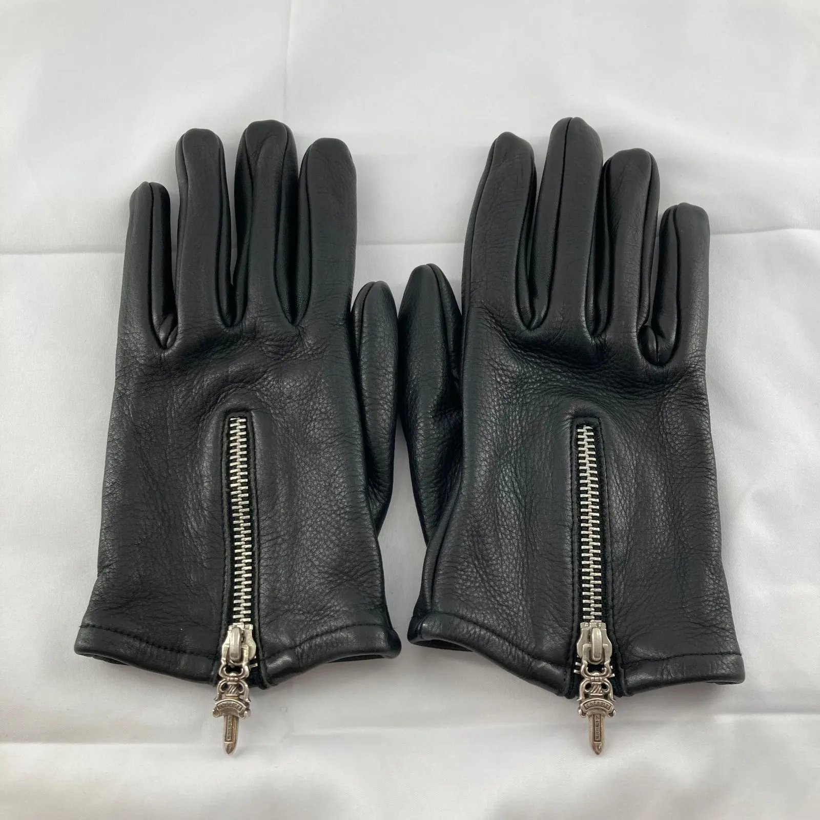 2026年最新】CHROME HEARTS 手袋の人気アイテム - メルカリ