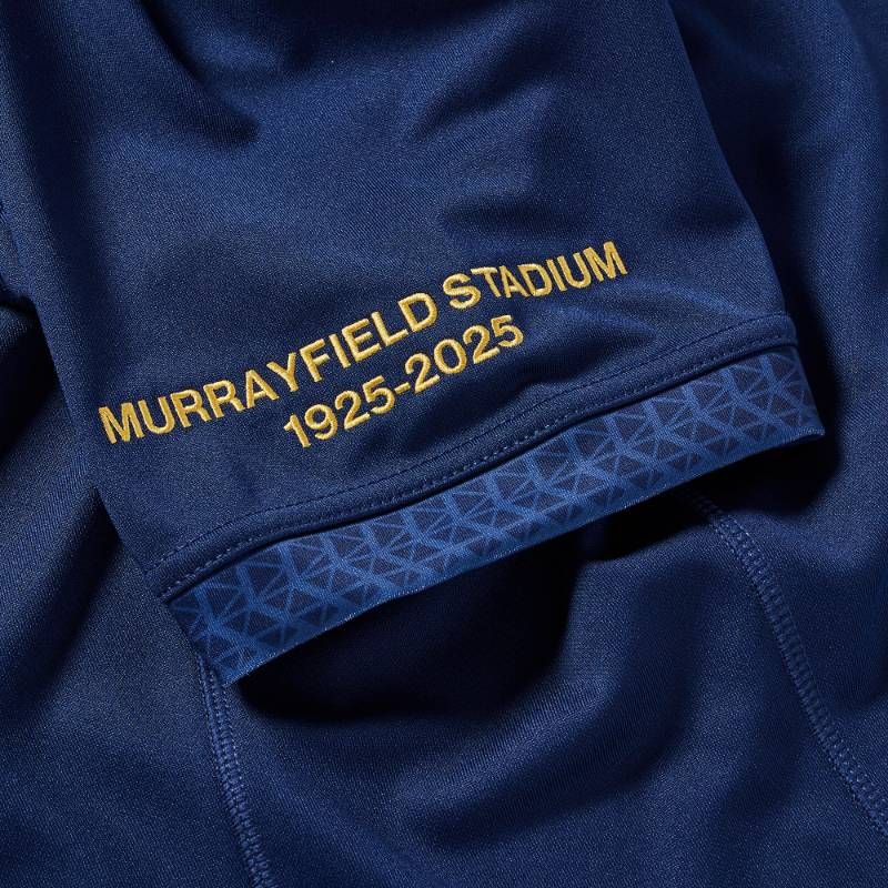 送料無料・匿名配送】Mサイズ Macron マクロン ラグビー