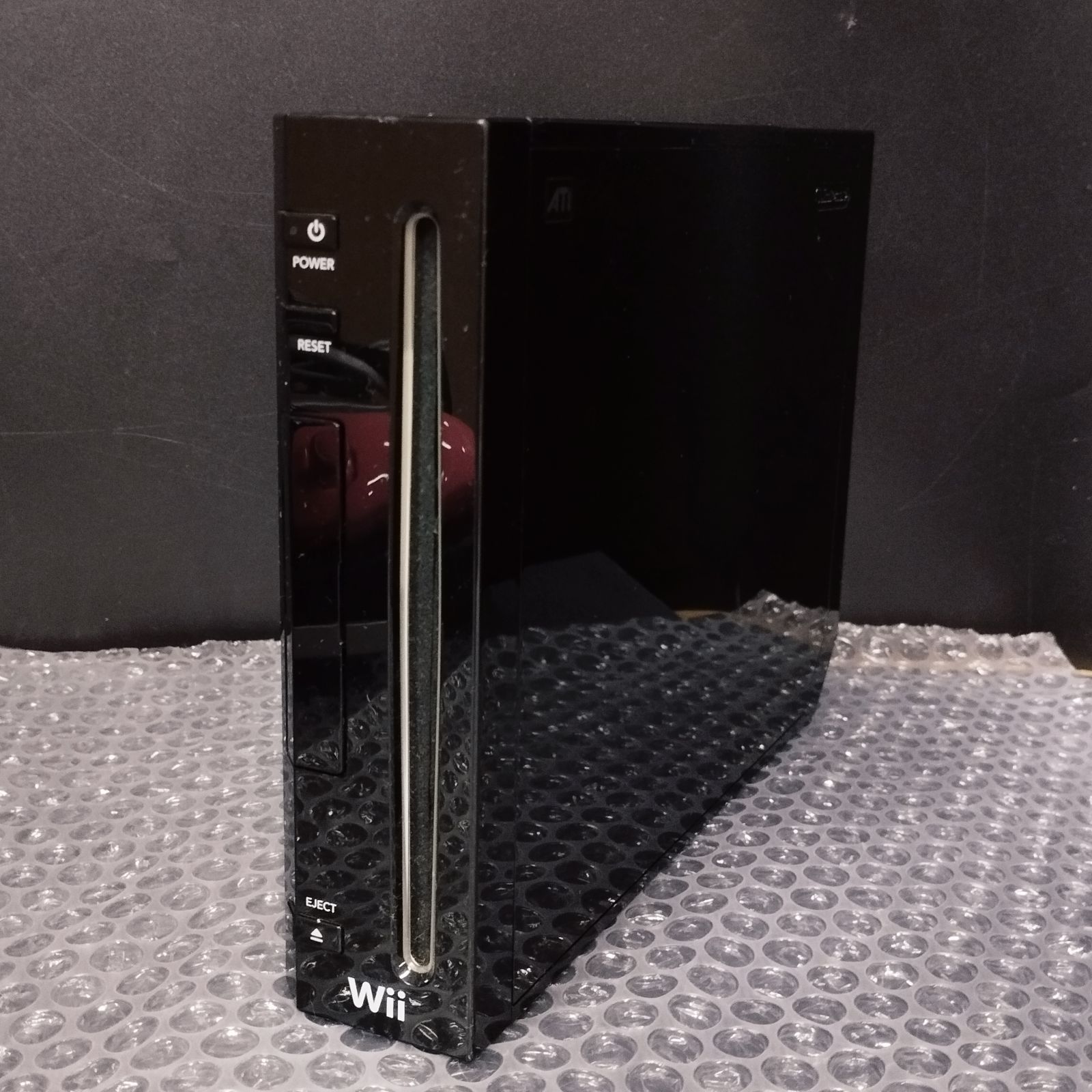 D13251】（中古品）Wii 本体 ブラック リモコンプラス ヌンチャク 付