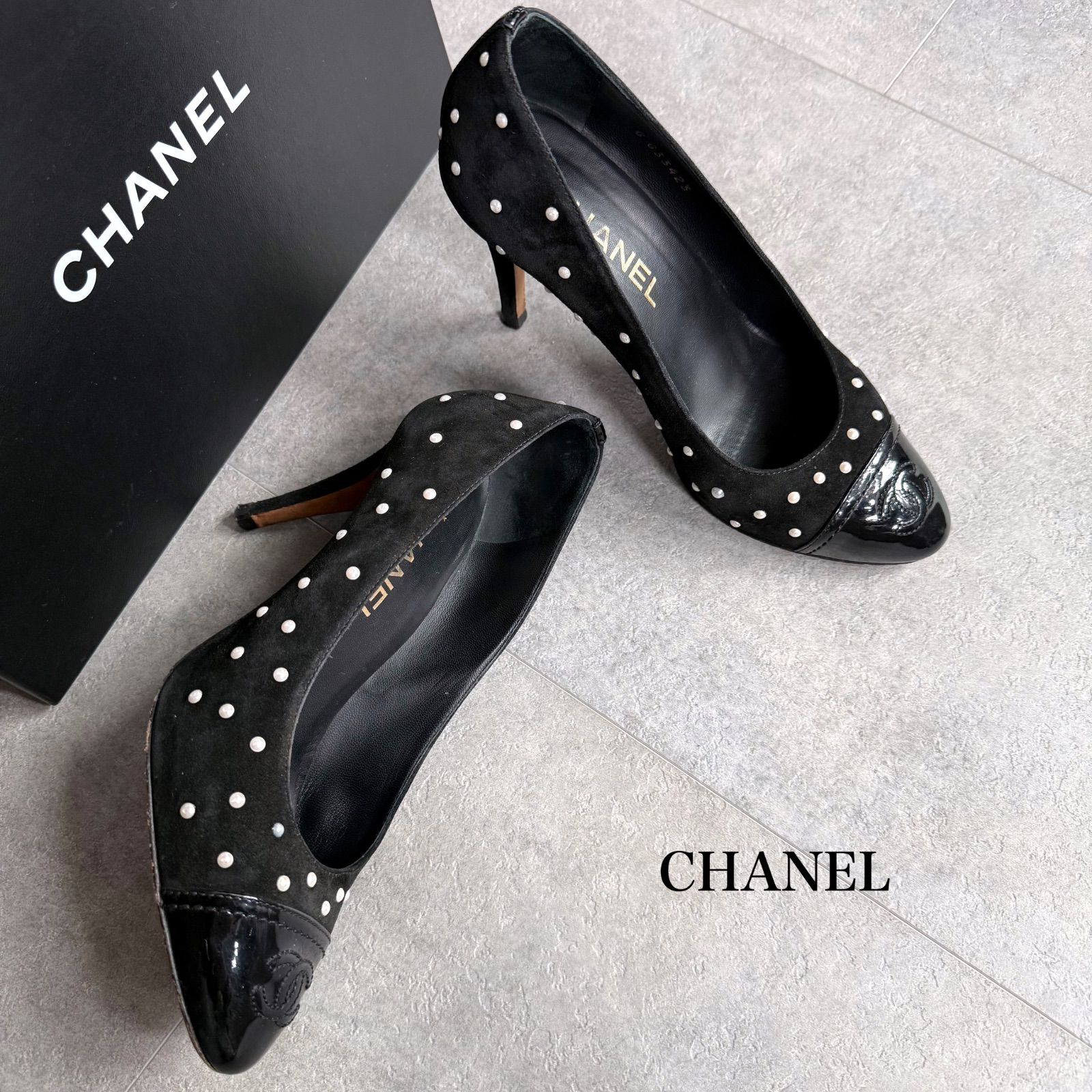 希少 CHANEL シャネル ココマーク パールパンプス スエード ブラック