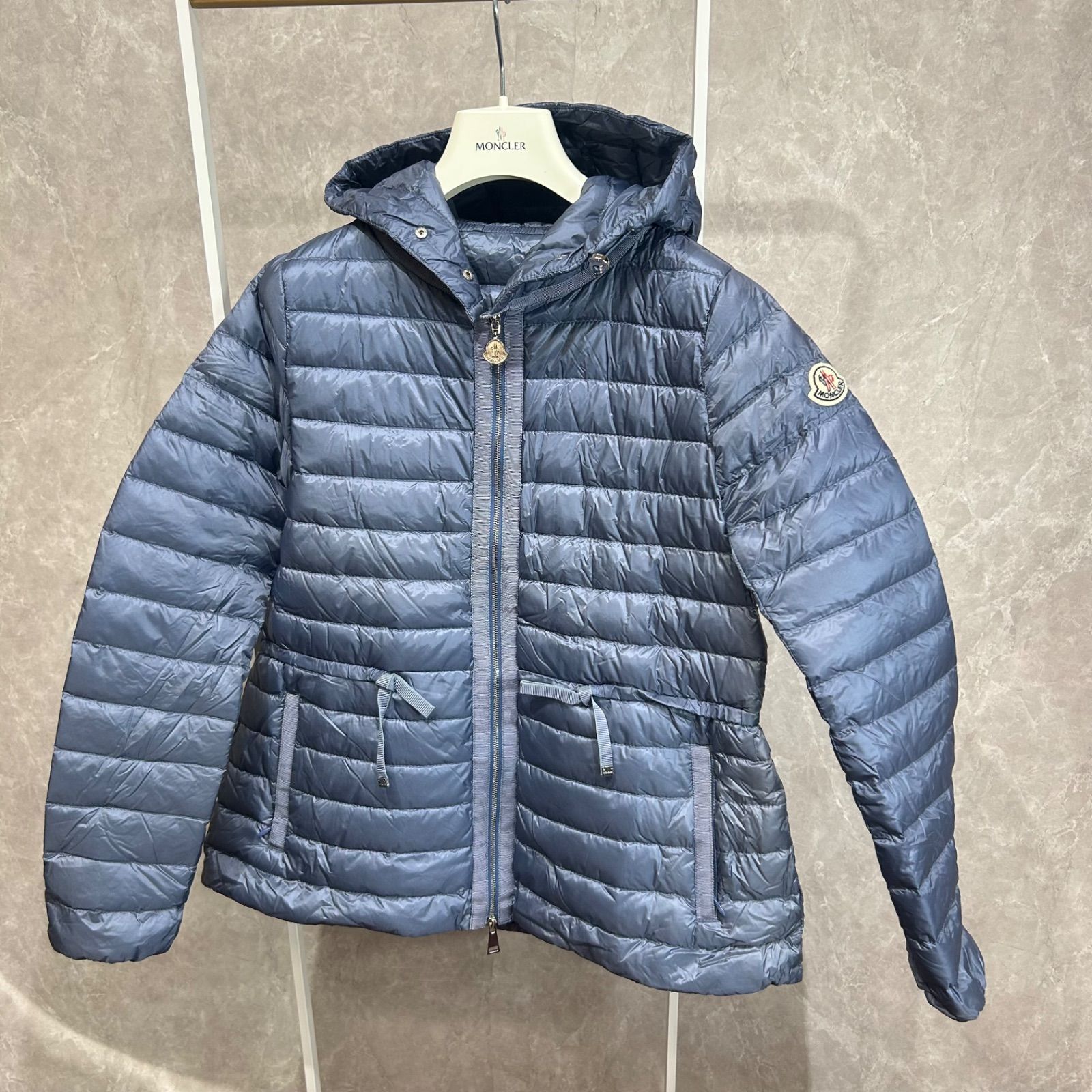 MONCLER モンクレールライトダウンジャケットRAIEライトブルー0 - メルカリ