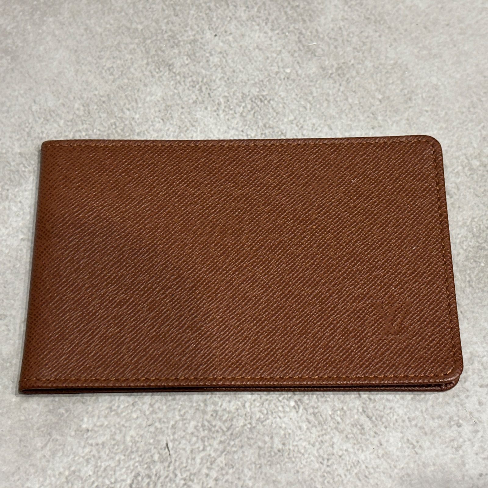 Louis Vuitton ルイヴィトン タイガ Taiga パスケース カードケース