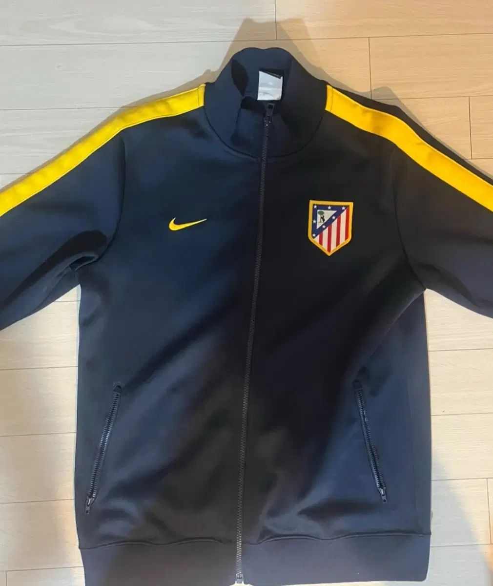 ナイキ アトレティコ・マドリード トラックジャージ ジャージ - メルカリ