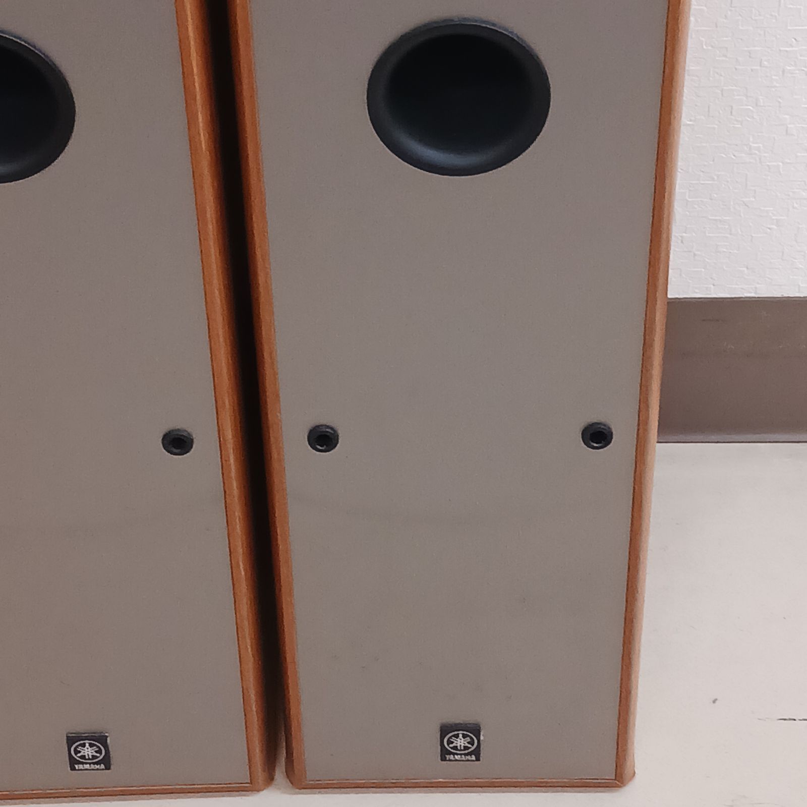 中古品】YAMAHA（ヤマハ）フロアスタンディングスピーカー NS-120