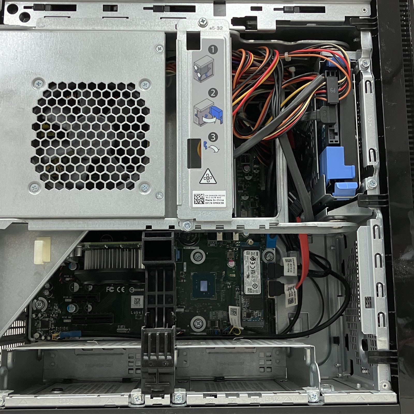 Dell XPS 8930 デスクトップ パソコン i7 8700 16GB HDD 2TB SSD 256GB