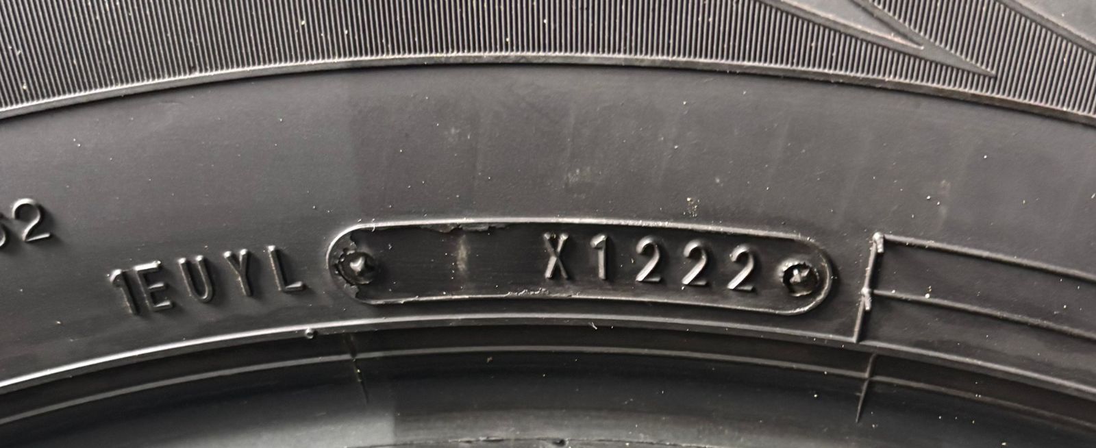 ☆送料無料☆【2022年製造】【溝8分山】DUNLOP GRANDTREK PT5A 2本 265