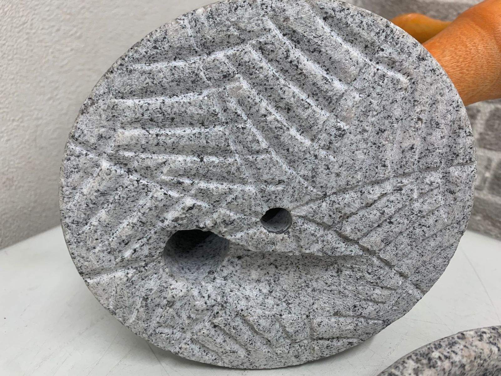 石臼 手動製粉機 レトロ - メルカリ