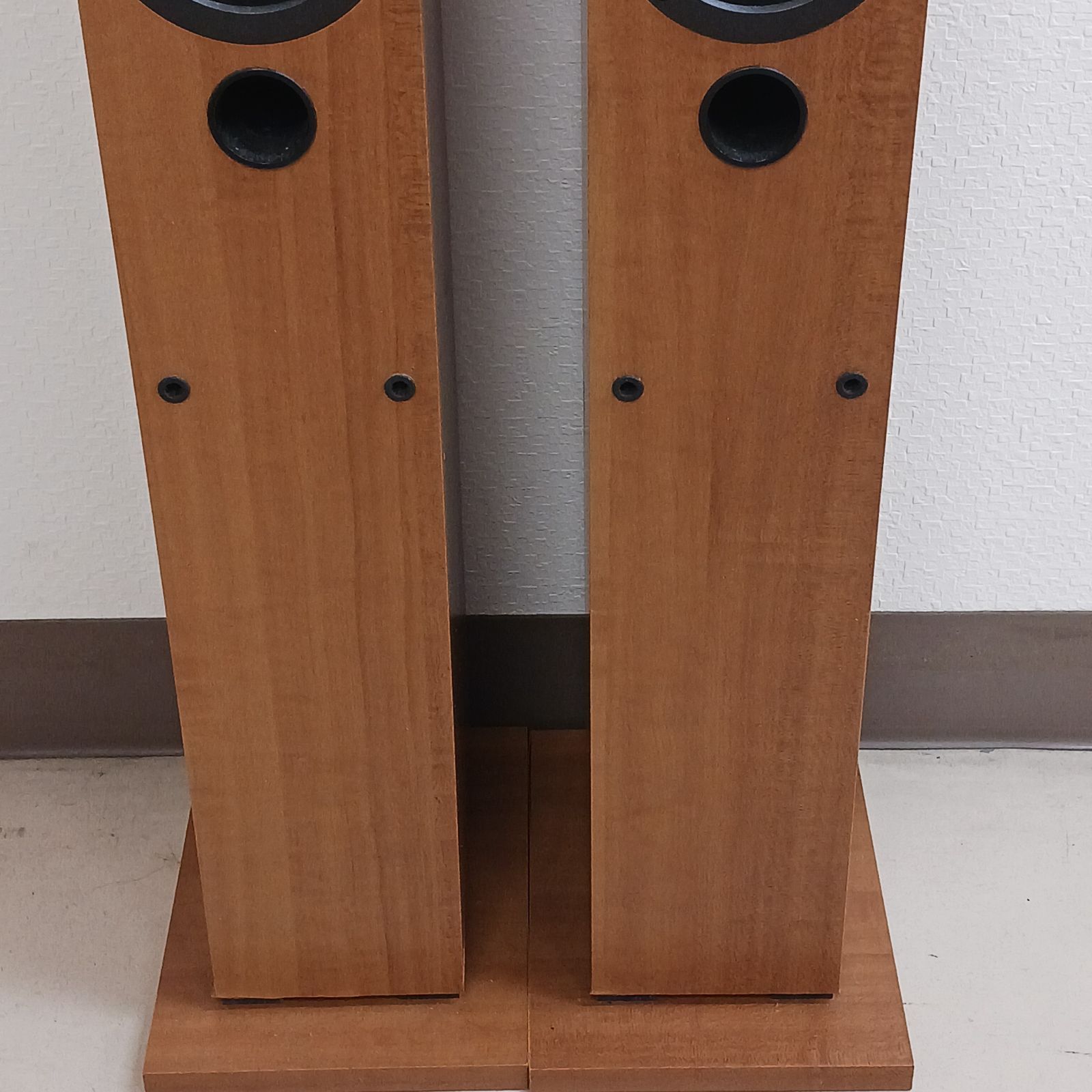 中古品】ONKYO（オンキョー）トールボーイ型スピーカーシステム D-105F