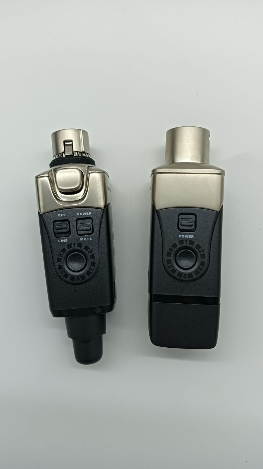 開梱品/通電済/使用済/化粧箱汚れ有】 Xvive エックスバイブ