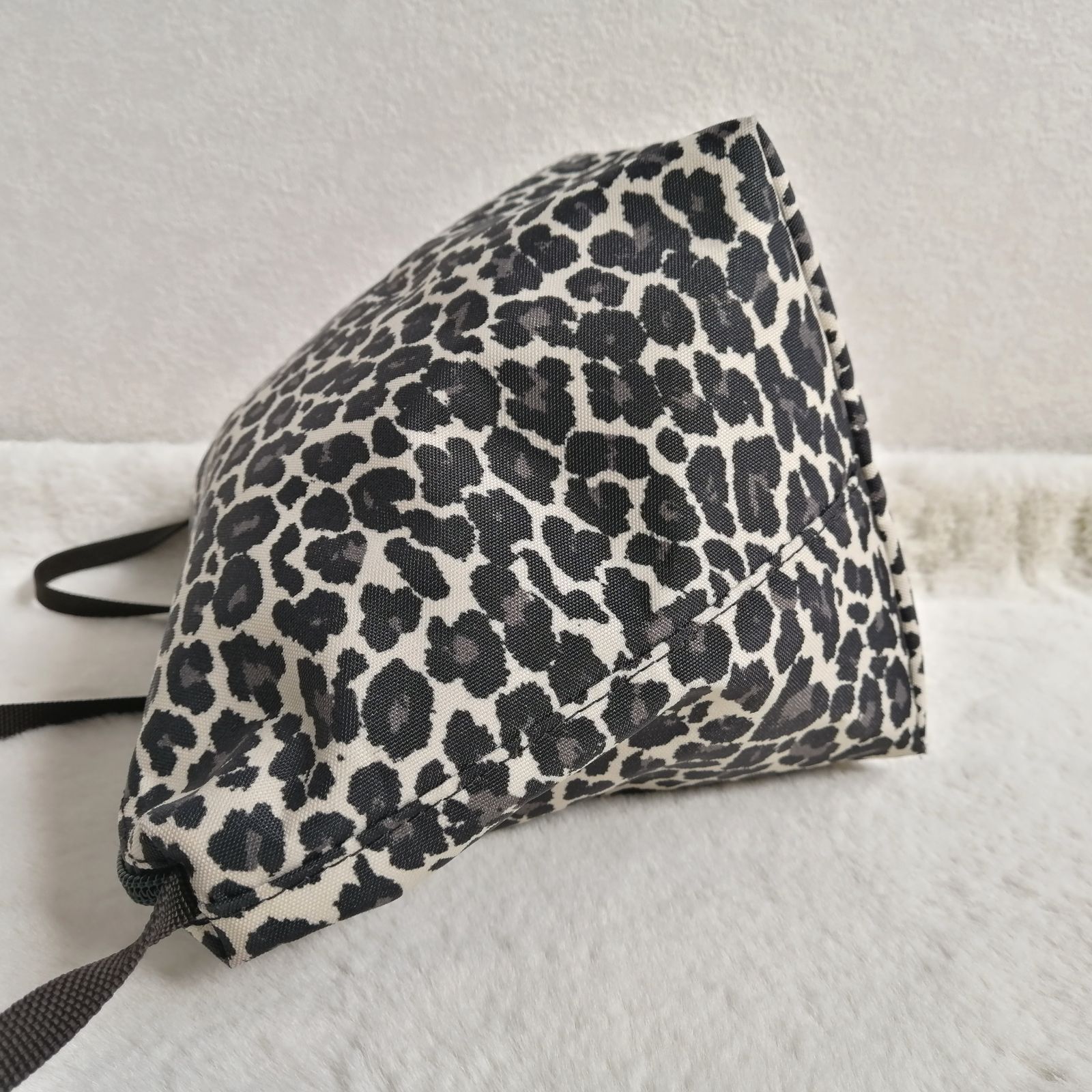 エルベシャプリエ ビッグポシェット ショルダーバッグ パンサーブラン