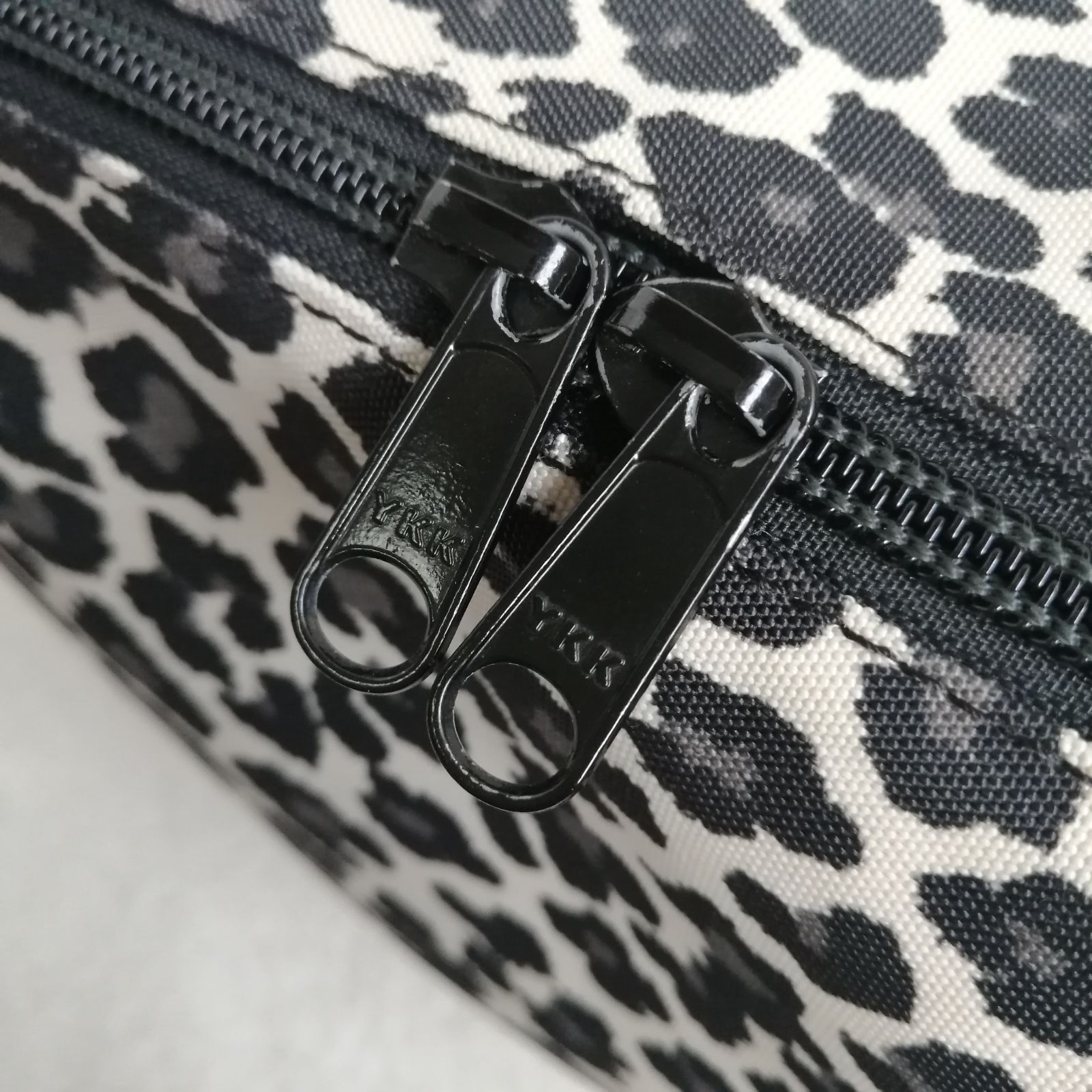 エルベシャプリエ ビッグポシェット ショルダーバッグ パンサーブラン