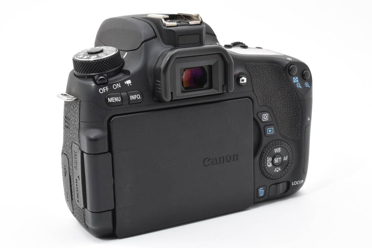 ☆美品☆《ショット数11,826回》キヤノン Canon EOS 8000D ボディ 現状