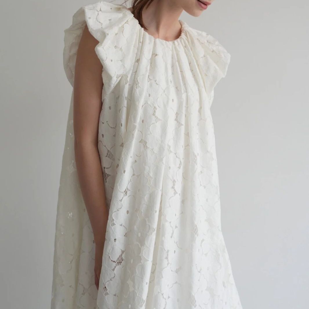 新品未使用 Acka. エーシーケーエー flower lace drape one-piece