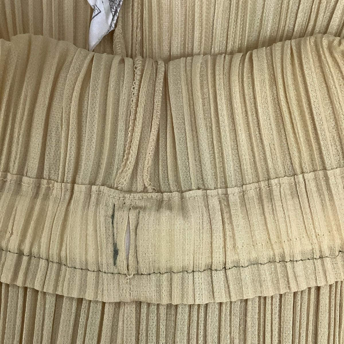 ♪♪ISSEY MIYAKE イッセイミヤケ PLEATS PLEASE パンツ SIZE 3 PP93