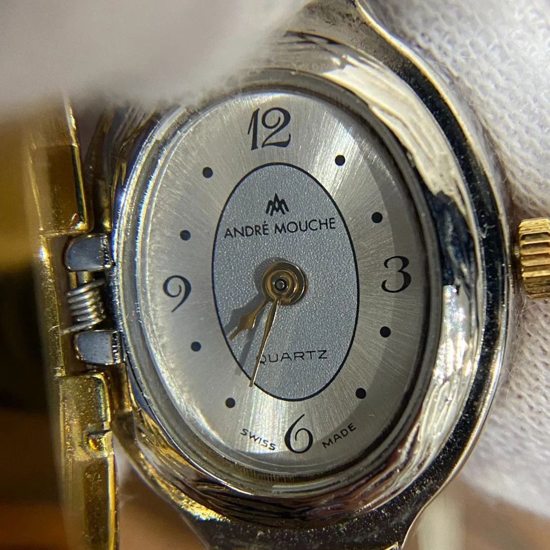 Andre Mouche アンドレムッシュ カメオ バングルウォッチ QZ - メルカリ