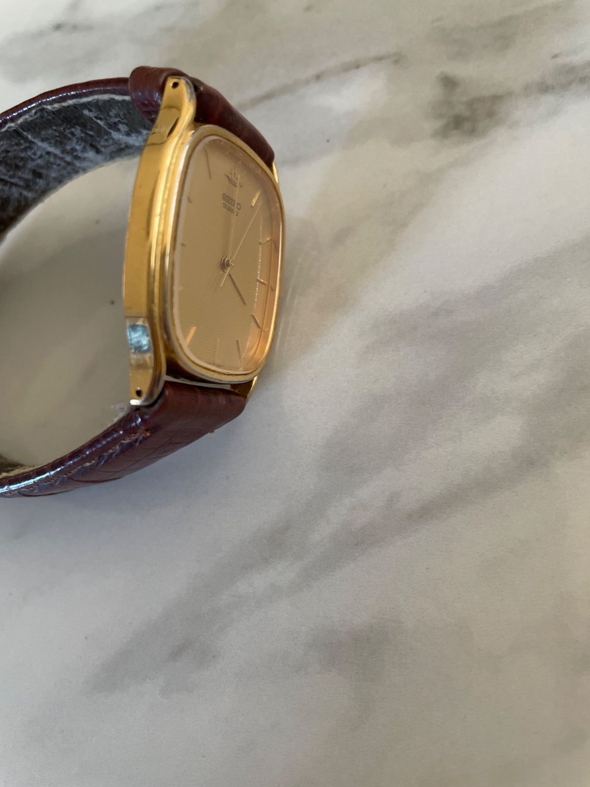 稼働品】SEIKO クォーツ 5Y31-5A30 純正レザーベルト・尾錠 Yahoo
