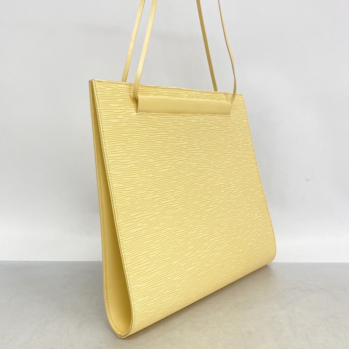 6bd5758-k】ルイヴィトン ショルダーバッグ エピ サントロペ M5246A