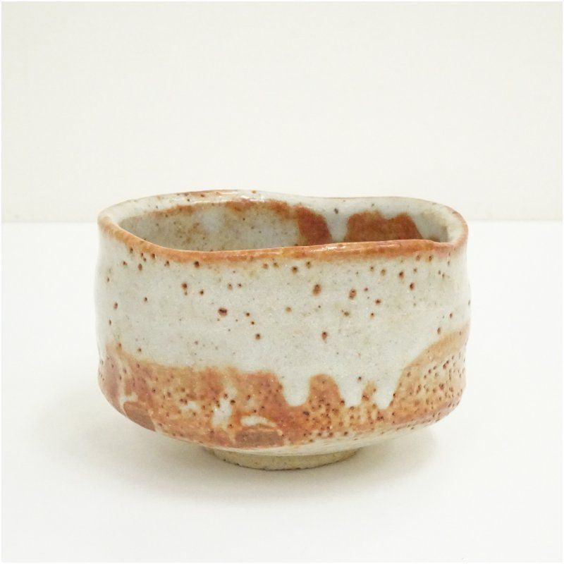 美濃焼 秀山窯造 志野茶碗（紙箱） 茶道 抹茶 おしゃれ 抹茶茶碗 抹茶