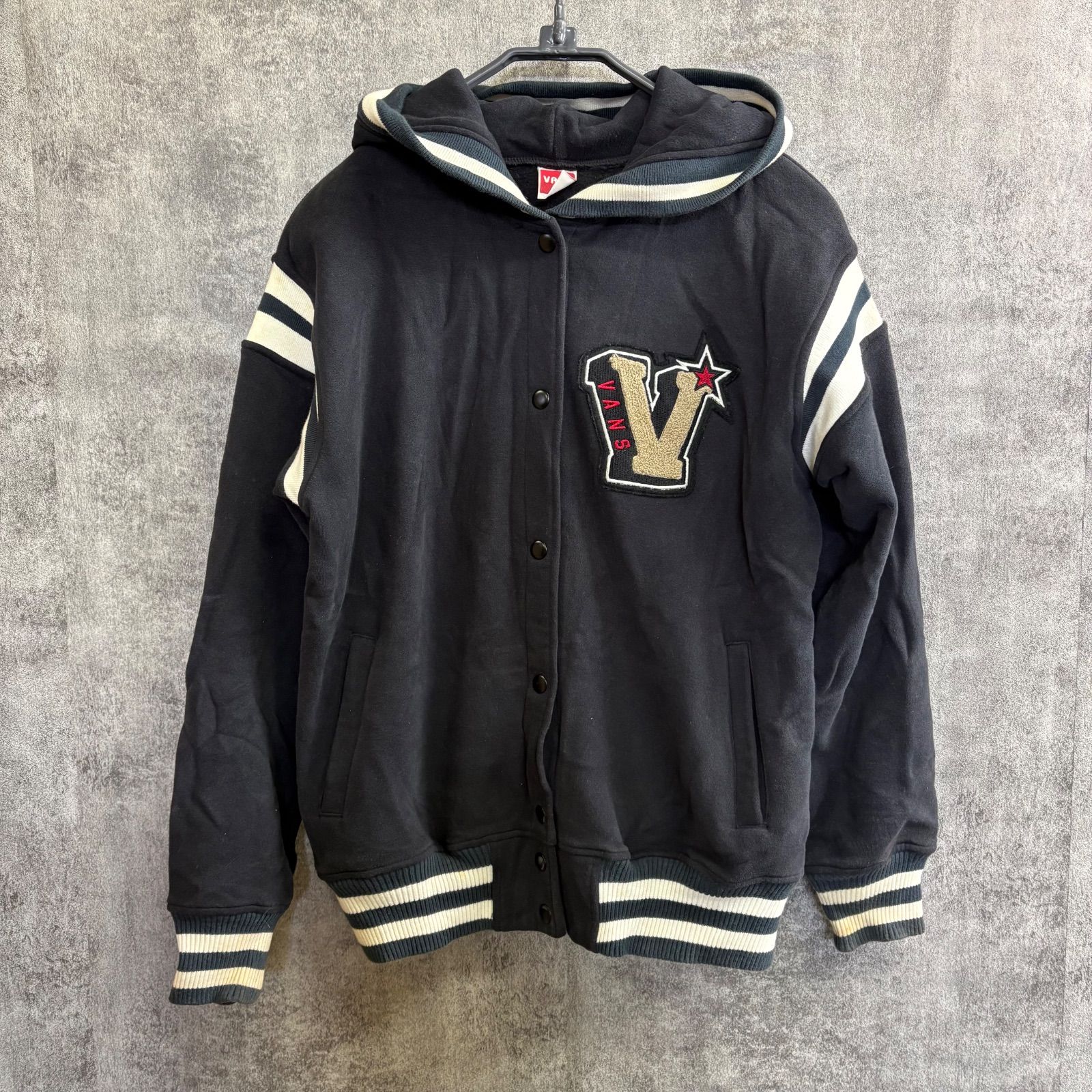 U-156】VANS スタジャン M ブラック バンズ スタジアムジャンパー 