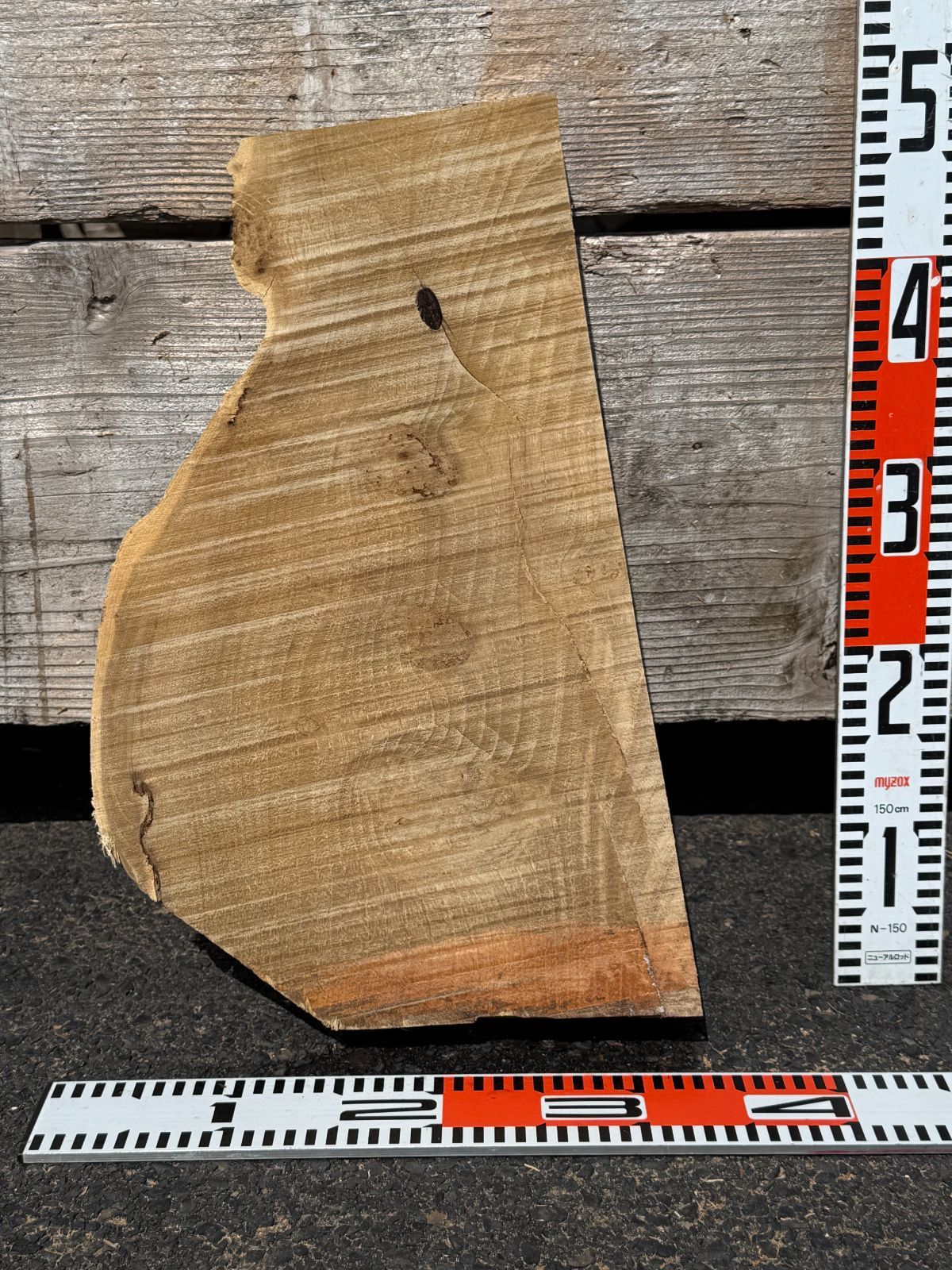 ニセアカシア 瘤材 銘木 無垢材 一枚板 ウッドプレート 花台 - メルカリ