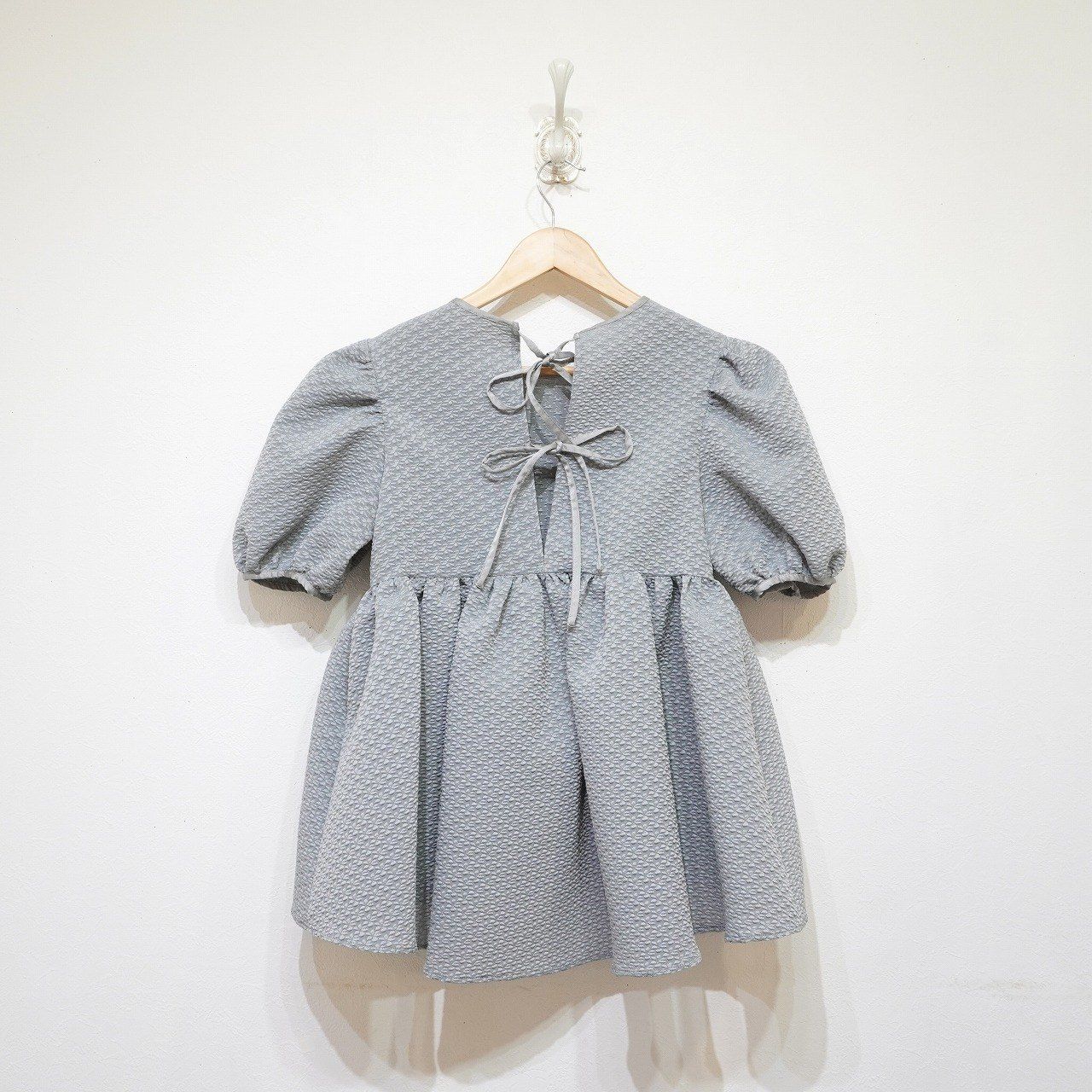 Bluelea (F) ジャガードブラウス トップス グレー ブルレア 日本製